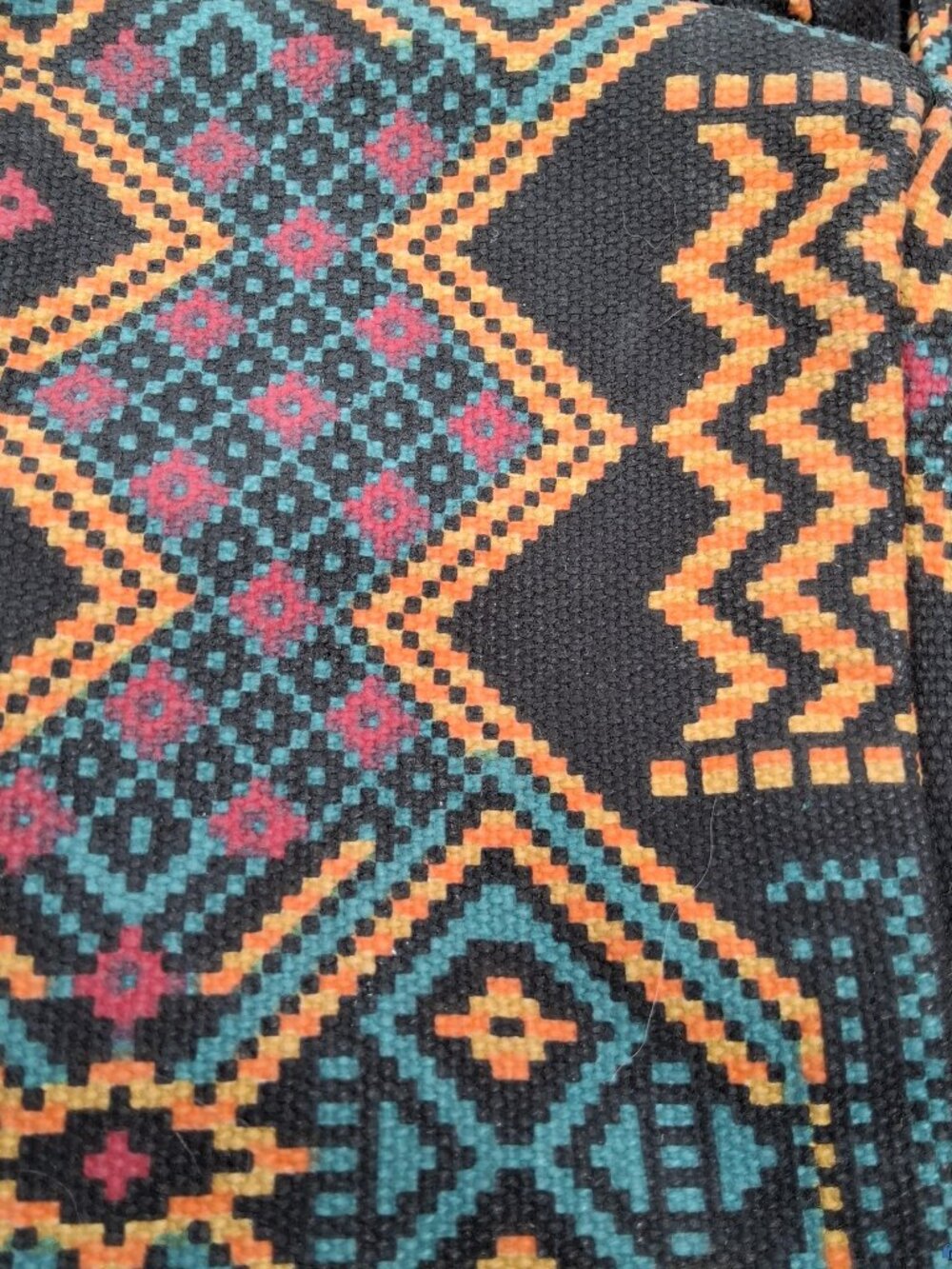 KAVU Rope Sling Bag Multicolor Geometric - Picture 3 of 6